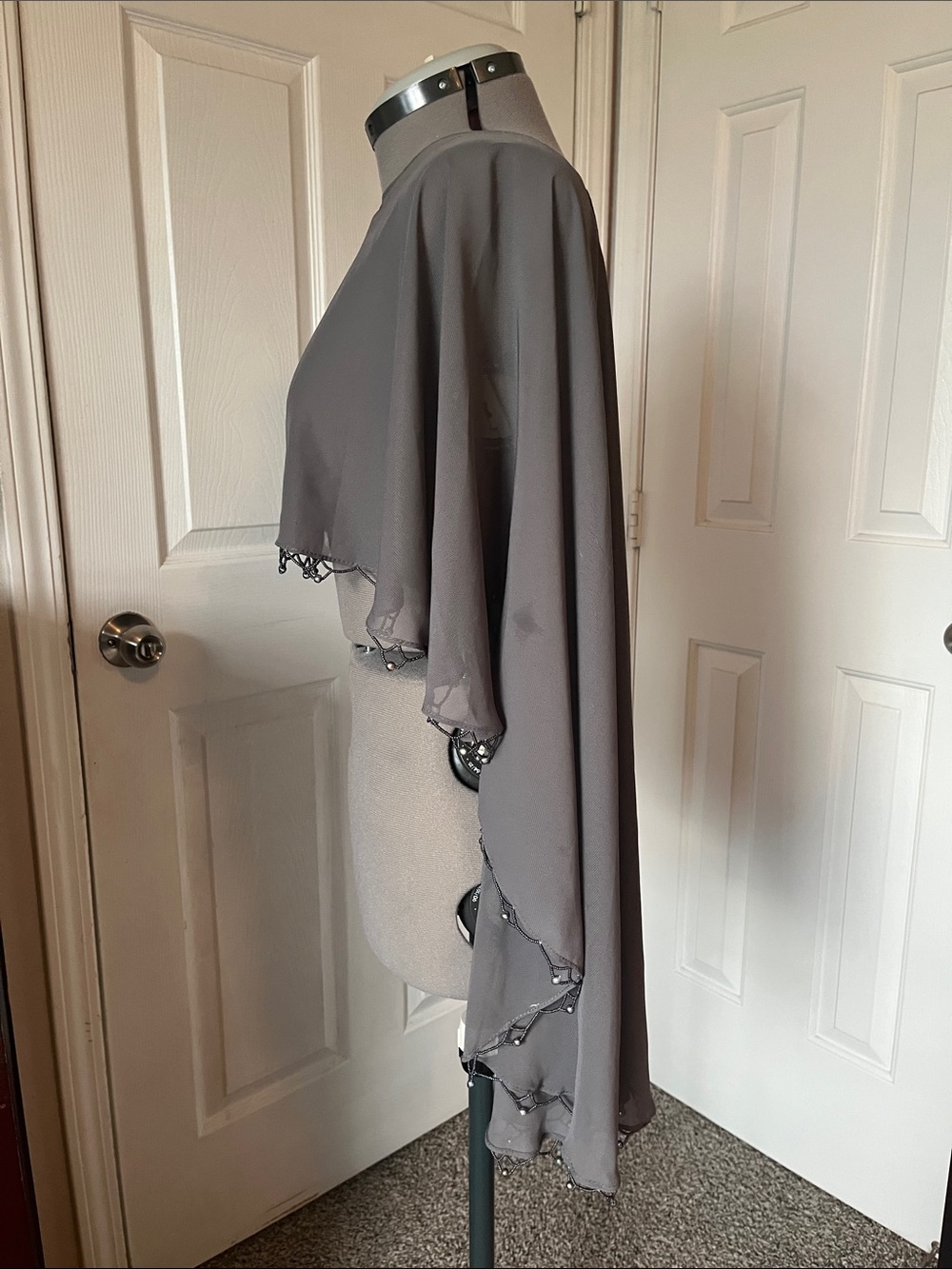 Handmade Beaded Chiffon Capelet with Natural Pearls, Grey, One Size - Picture 2 of 5